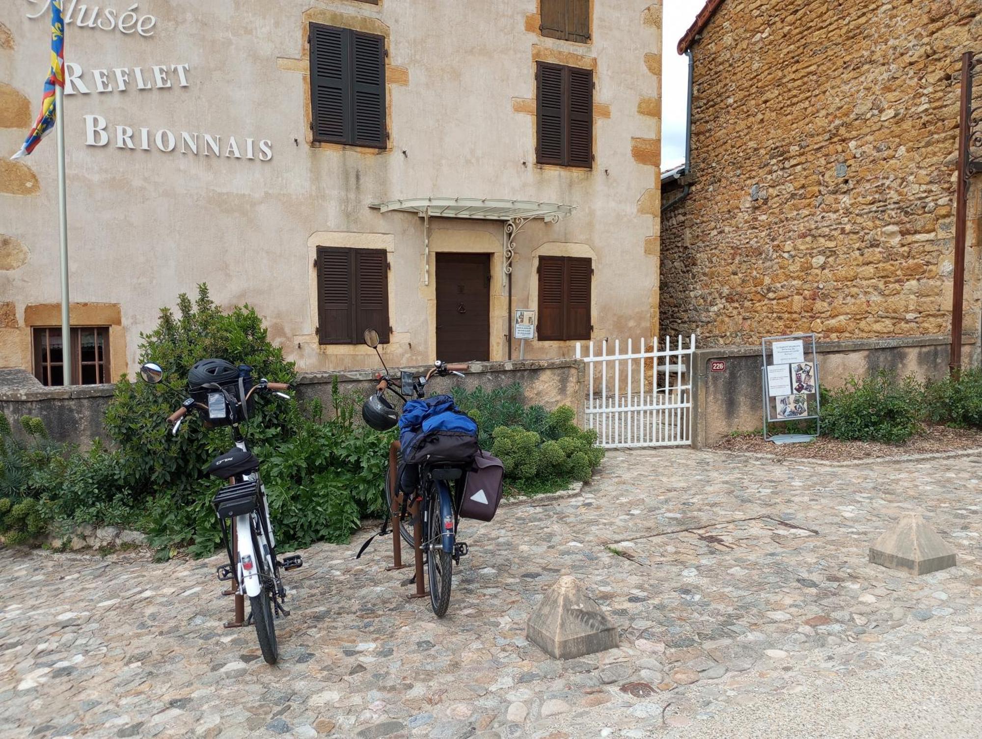 Gite De Belle Vue Semur-en-Brionnais Luaran gambar